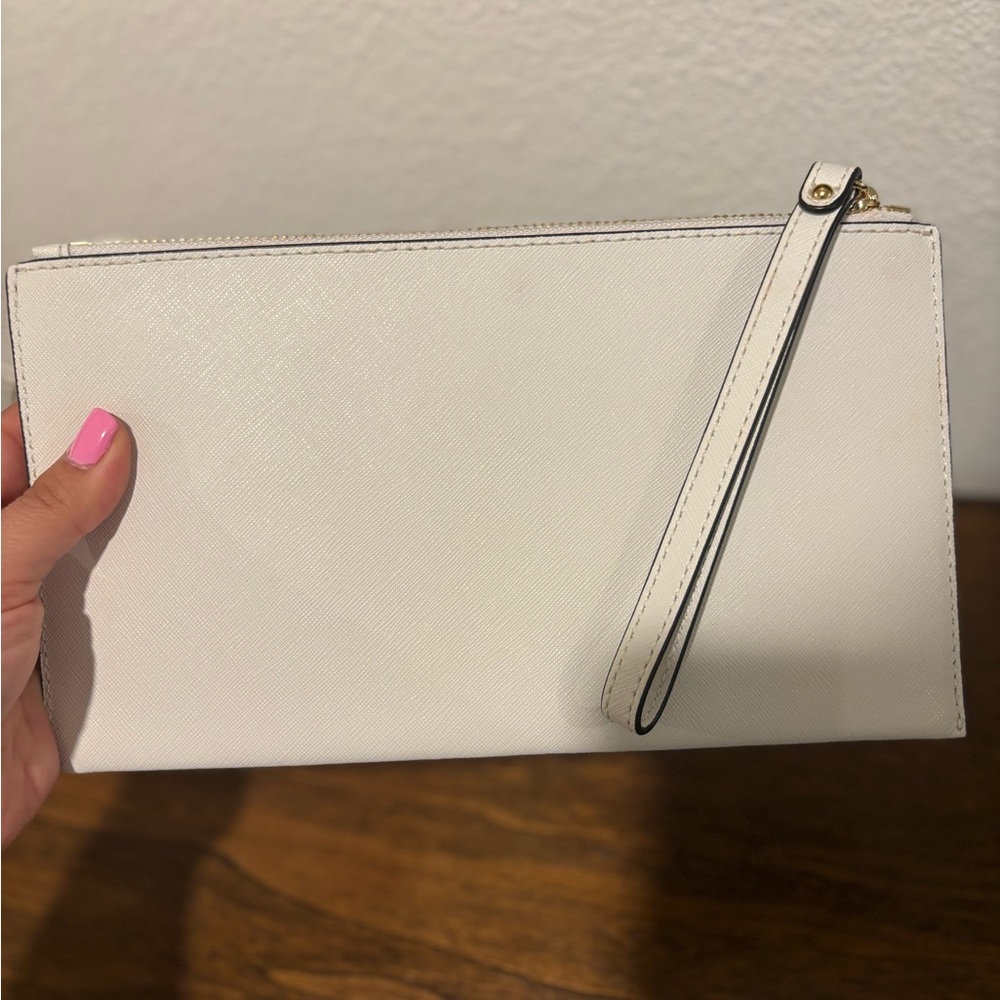 Michael Kors Black and White Wristlet EUC - Picture 3 of 8